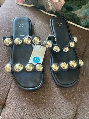 a new day Black Slide Sandals with Silver Tone Orb Studs Size 7.5 Brand New